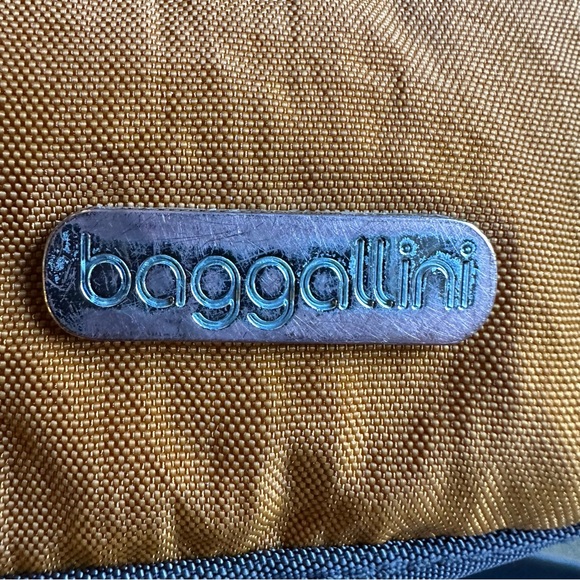 Baggallini Nylon Crossbody Purse Mustard Brown Neutrals - Picture 5 of 6